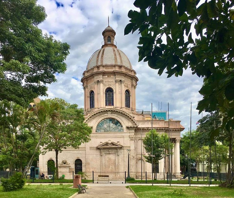 Visit the National Pantheon of the Heroes - Asunción - Paraguay - booked ai