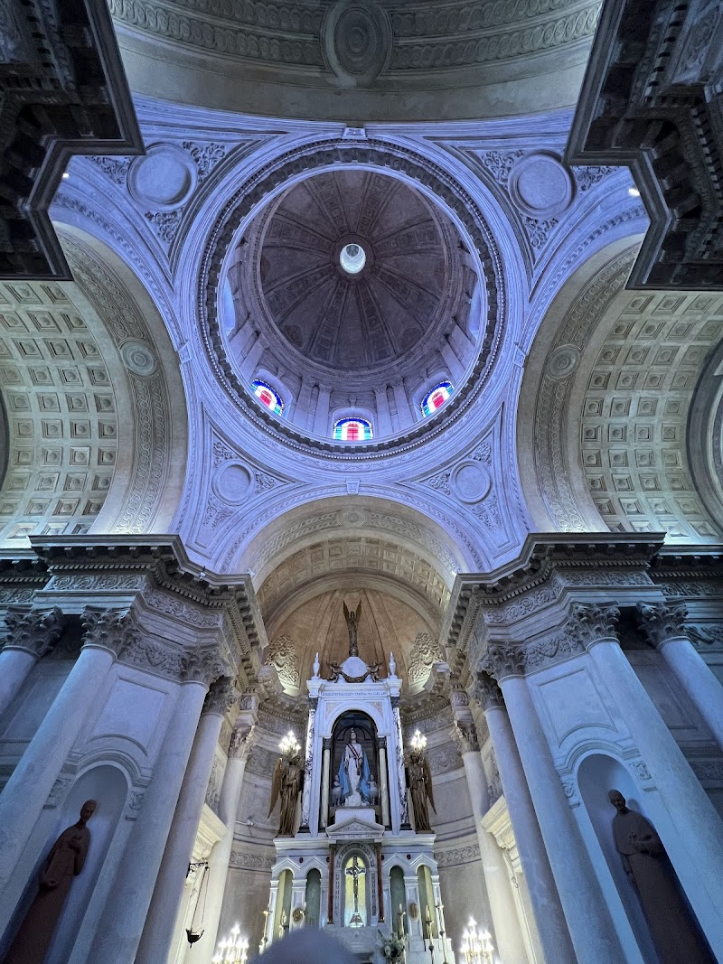 Visit the National Pantheon of the Heroes - Asunción - Paraguay - booked ai