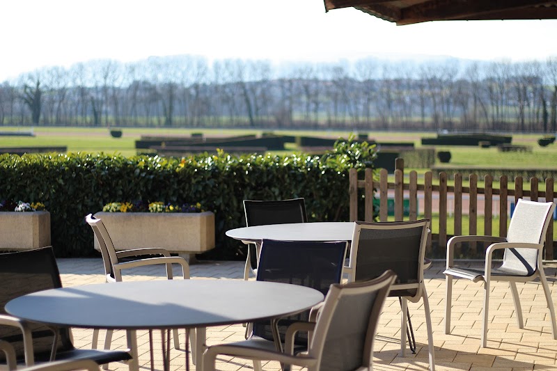 Restaurant Le Penalty - Avenches - Switzerland - booked ai