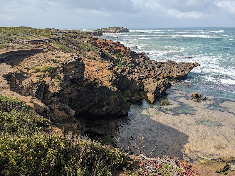 Thunder Point - Warrnambool - Australia - booked ai