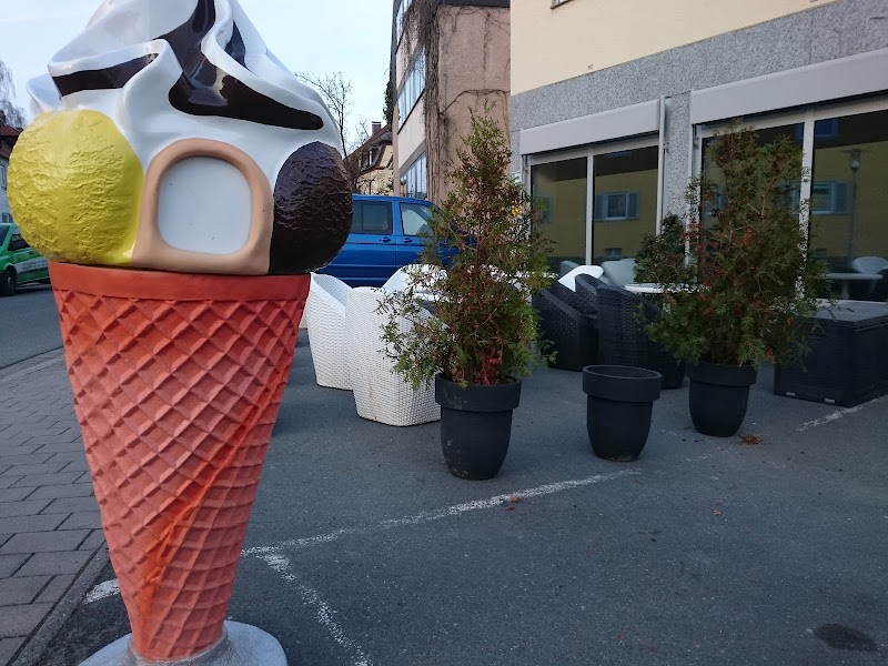 Eis Café Rialto - Bayreuth - Germany - booked ai