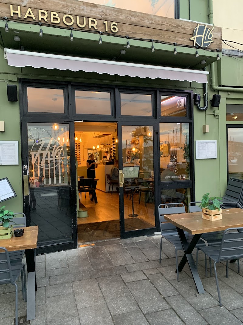 Harbour16 - Torquay - UK - booked ai