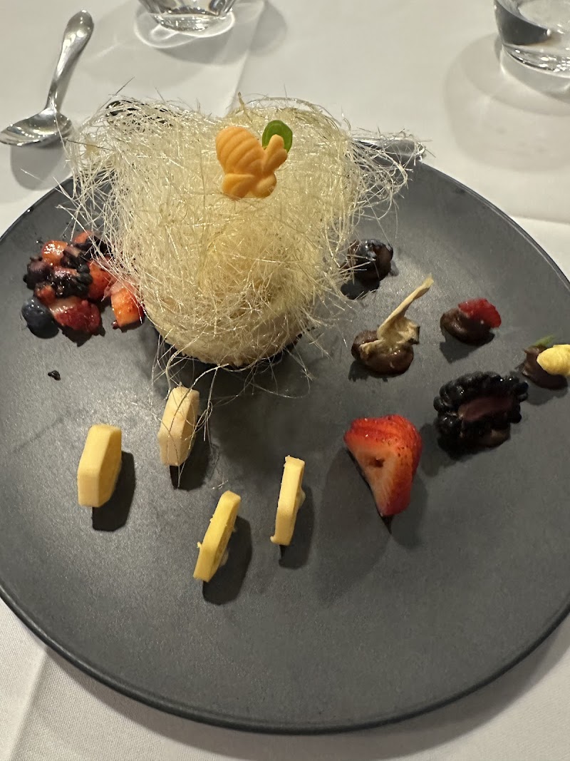 Thyme at The Lakes - Mount Gambier - Australia - booked ai