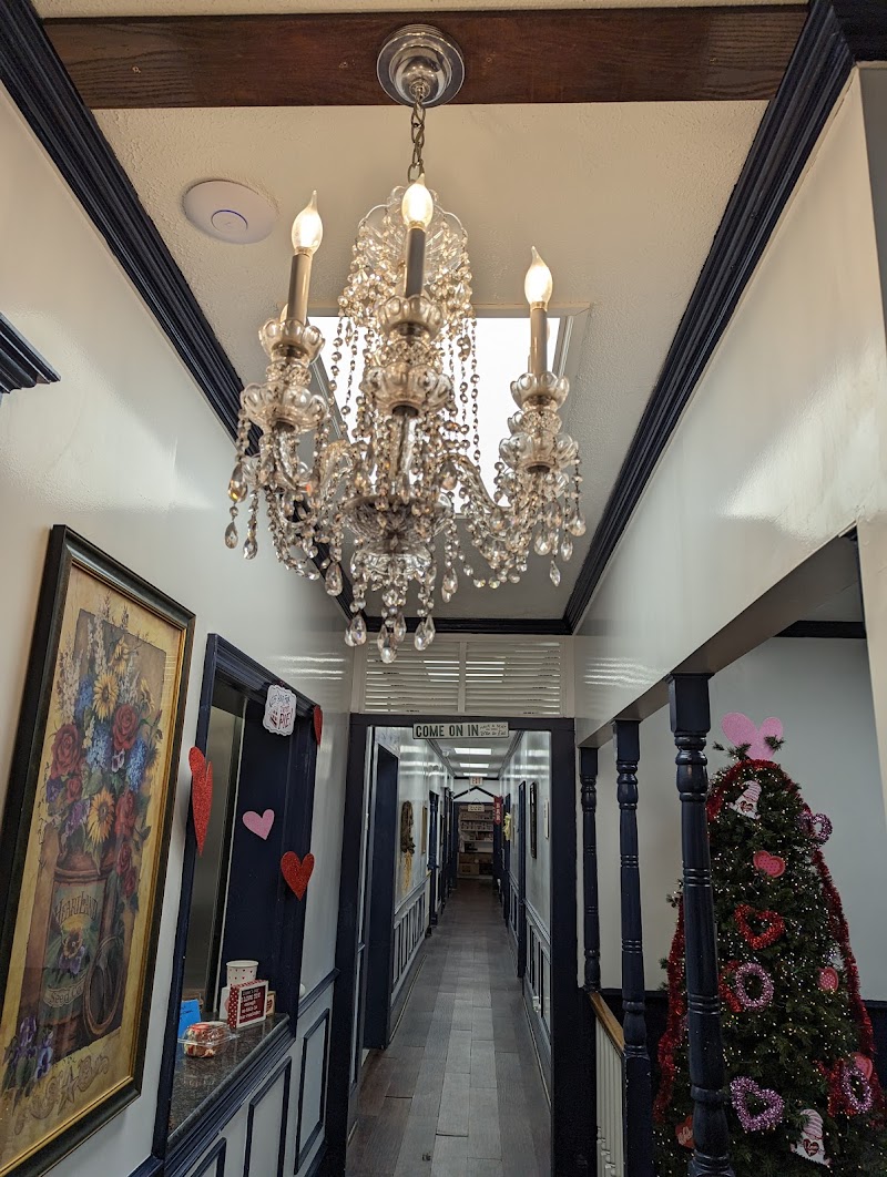 Simply Mk Shoppe Cafe - Eden - United States - booked ai