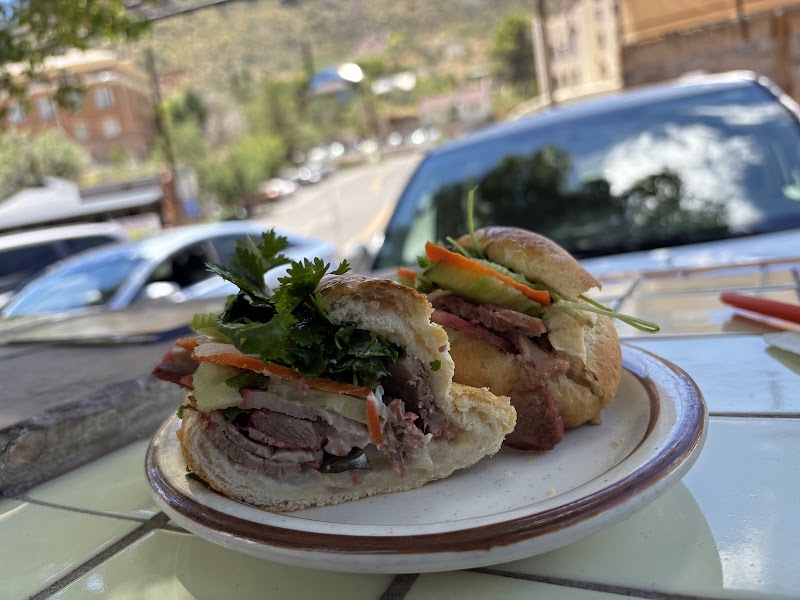 Thuy's Noodle Shop - Bisbee - USA - booked ai