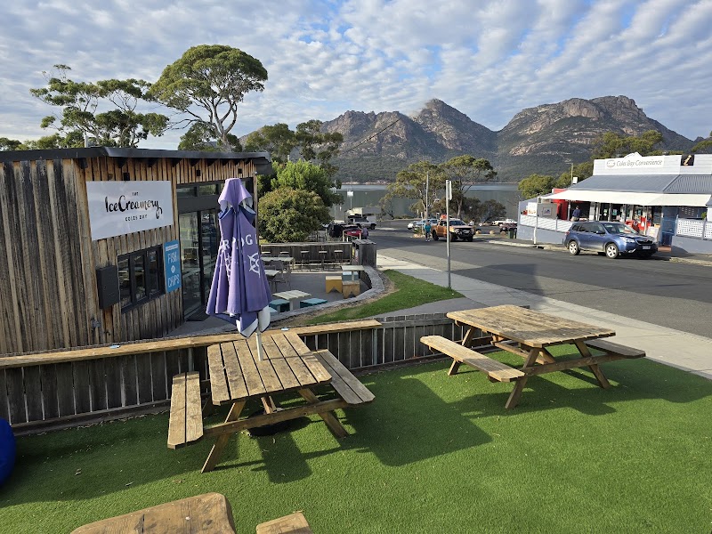 Geographe Restaurant and Espresso Bar - Coles Bay - Australia - booked ai