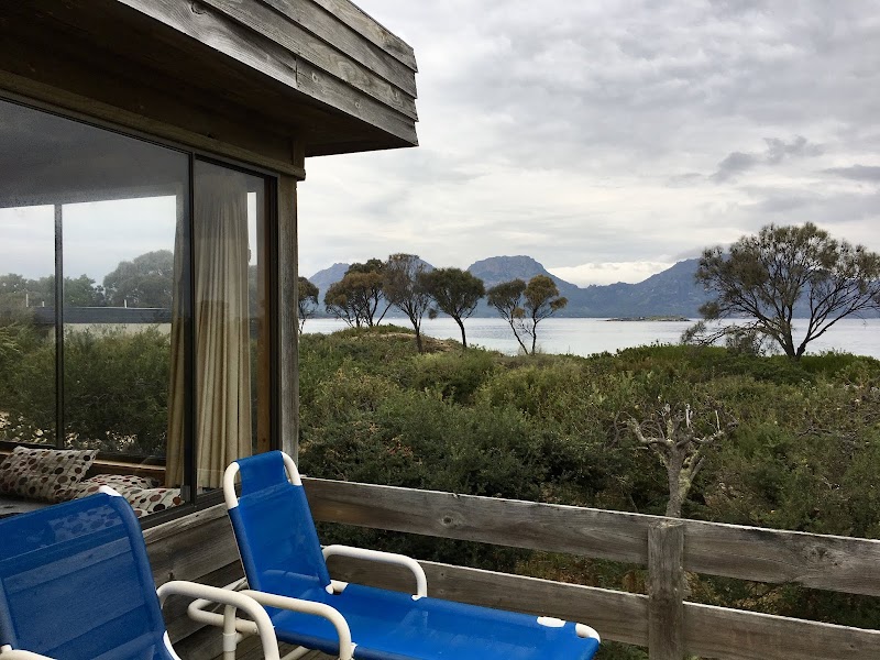 Edge of the Bay, Coles Bay - Coles Bay - Australia - booked ai
