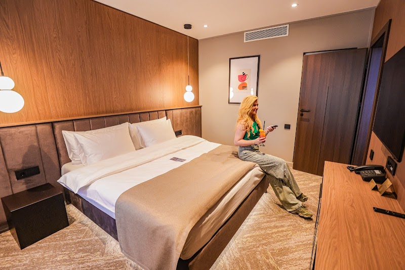 Hotel Coroana de Aur - Bistrița - Romania - booked ai