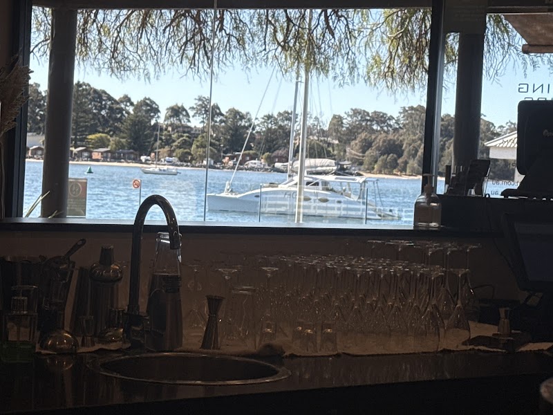 Waters Edge Restaurant Batemans Bay - Batemans Bay - Australia - booked ai
