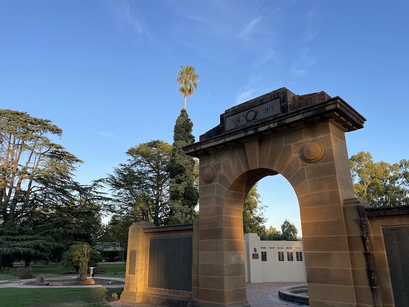 Victory Memorial Gardens - Wagga Wagga - Australia - booked ai