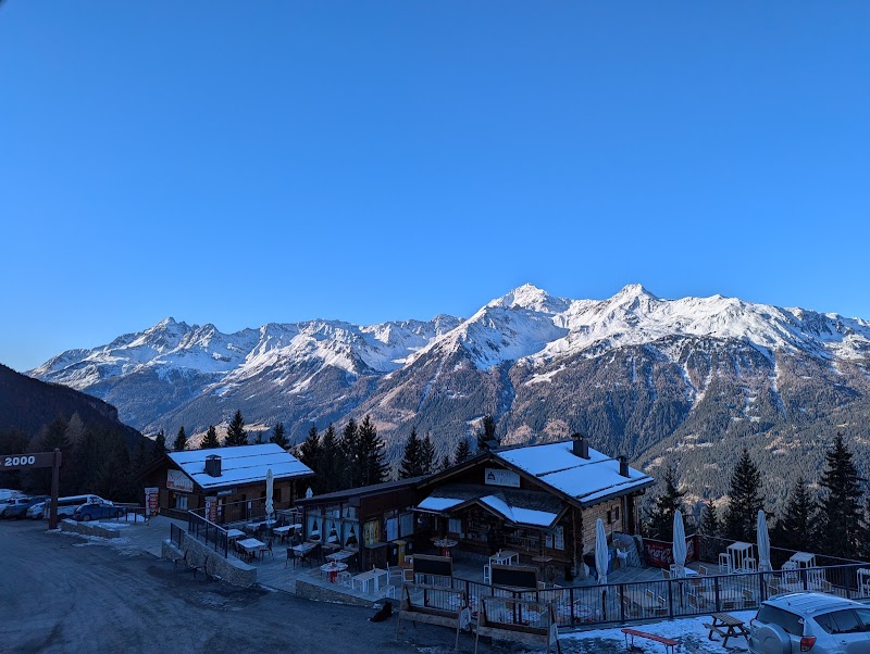 Skiing and Snowboarding in the Bormio Ski Area - Valdisotto - Italy - booked ai
