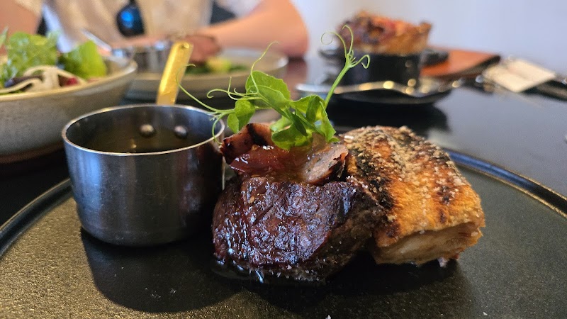 Hide Steak & Bar - Wagga Wagga - Australia - booked ai