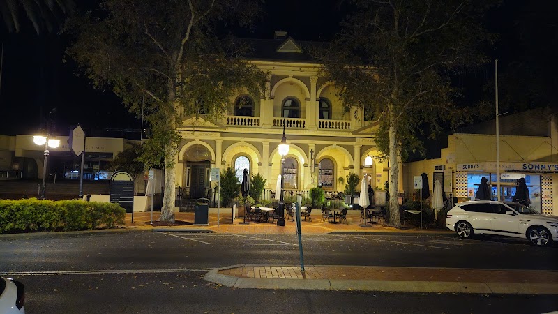 The Pig & Tinder Box - Tamworth - Australia - booked ai