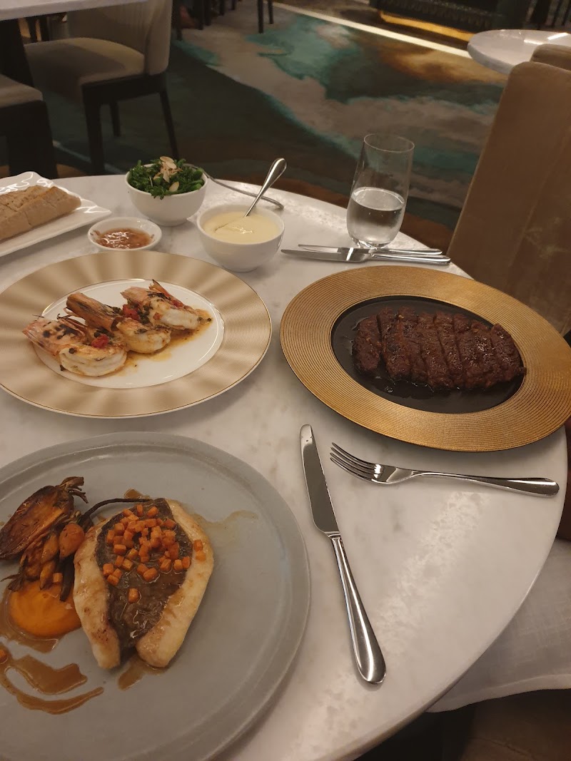 Sovereign Room - Broadbeach - Australia - booked ai