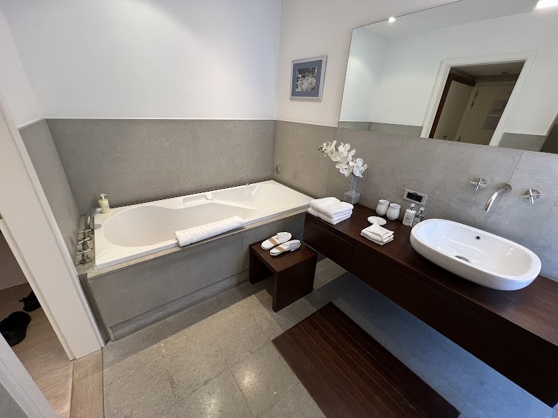 Hotel van Cleef - Brugge - Belgium - booked ai