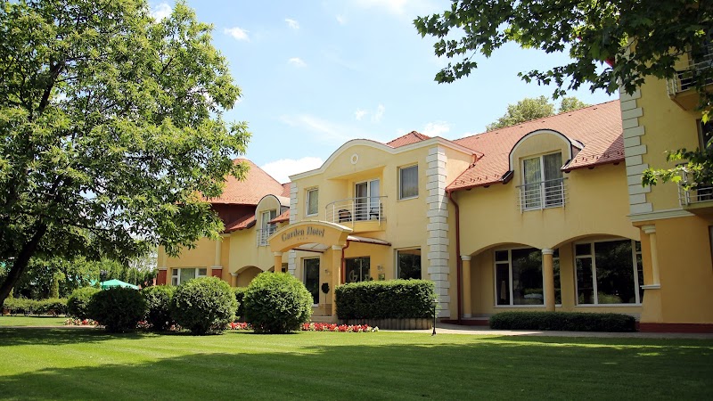 Garden Hotel Lospiti Kft Szolnok - Szolnok - Hungary - booked ai