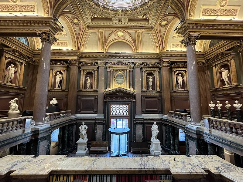 Explore the Fitzwilliam Museum - Cambridge - United Kingdom - booked ai