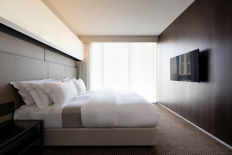 Hotel Realm - Barton - Australia - booked ai