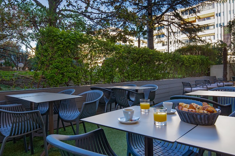 Ibis Styles Cannes Centre - Le Cannet - France - booked ai