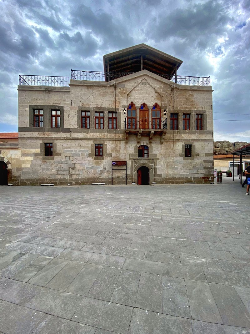 Visit the Underground Cities of Derinkuyu or Kaymakli - Nevşehir - Türkiye - booked ai