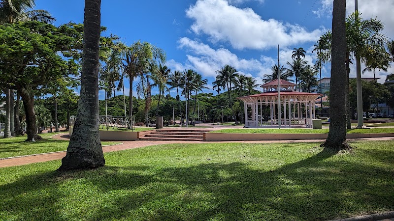 Place des Cocotiers - Nouméa - New Caledonia - booked ai