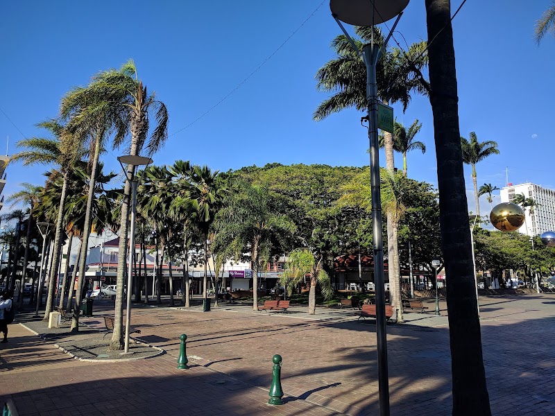 Place des Cocotiers - Nouméa - New Caledonia - booked ai