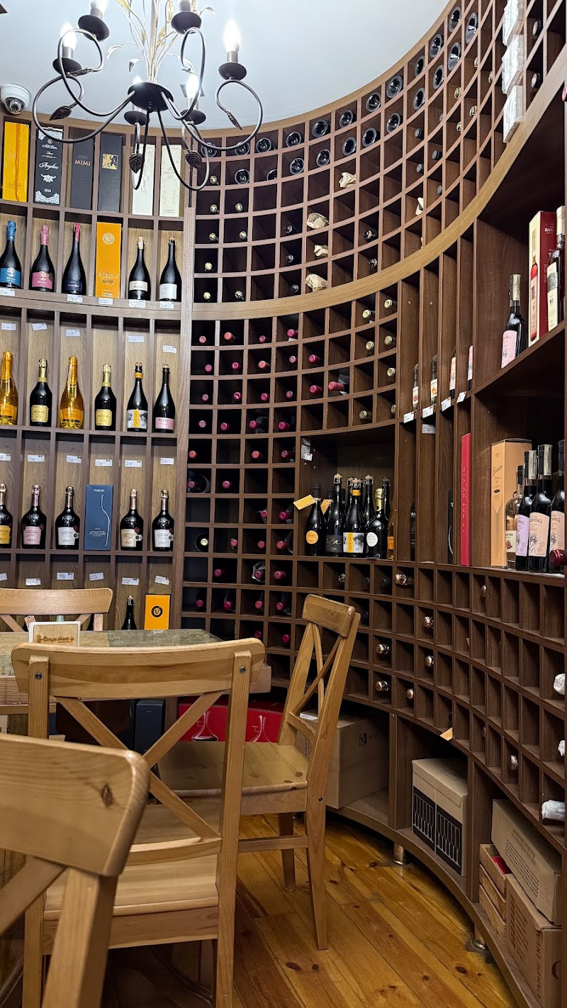 Carpe Diem Wine Shop & Bar - Chișinău - Moldova - booked ai