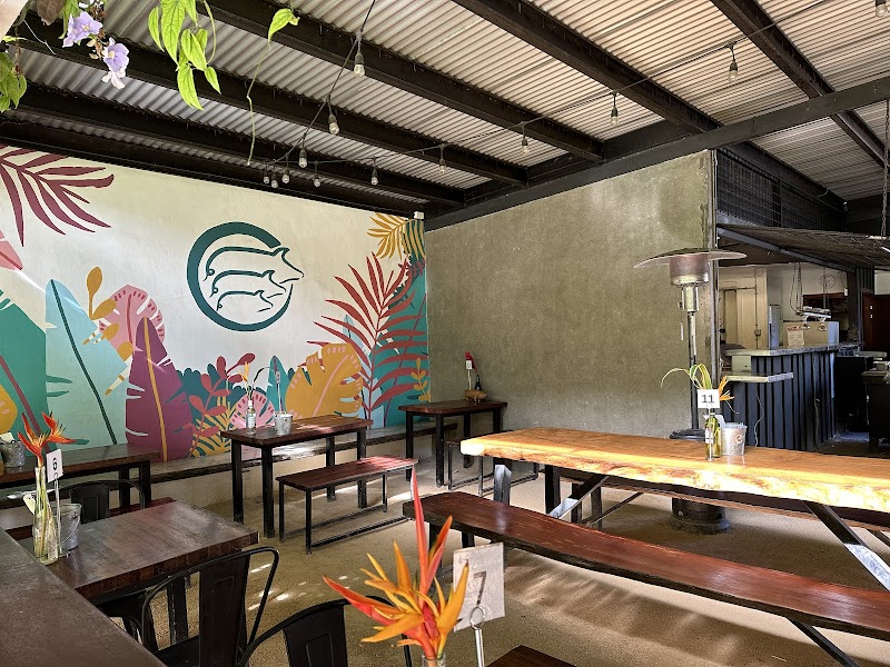 Three Pigs - Port Vila - Vanuatu - booked ai