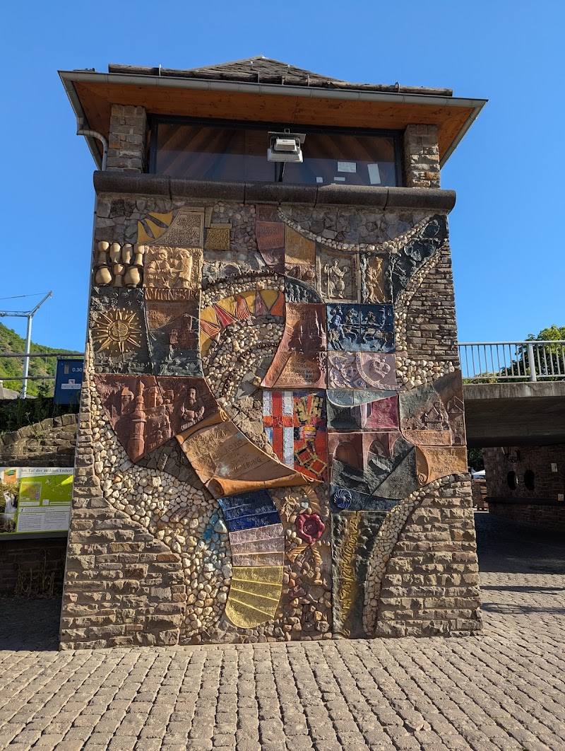 Explore the Historic Old Town (Altstadt) - Cochem - Germany - booked ai