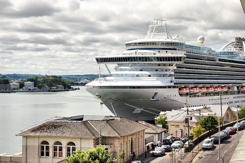 Commodore Hotel - Cork - Ireland - booked ai
