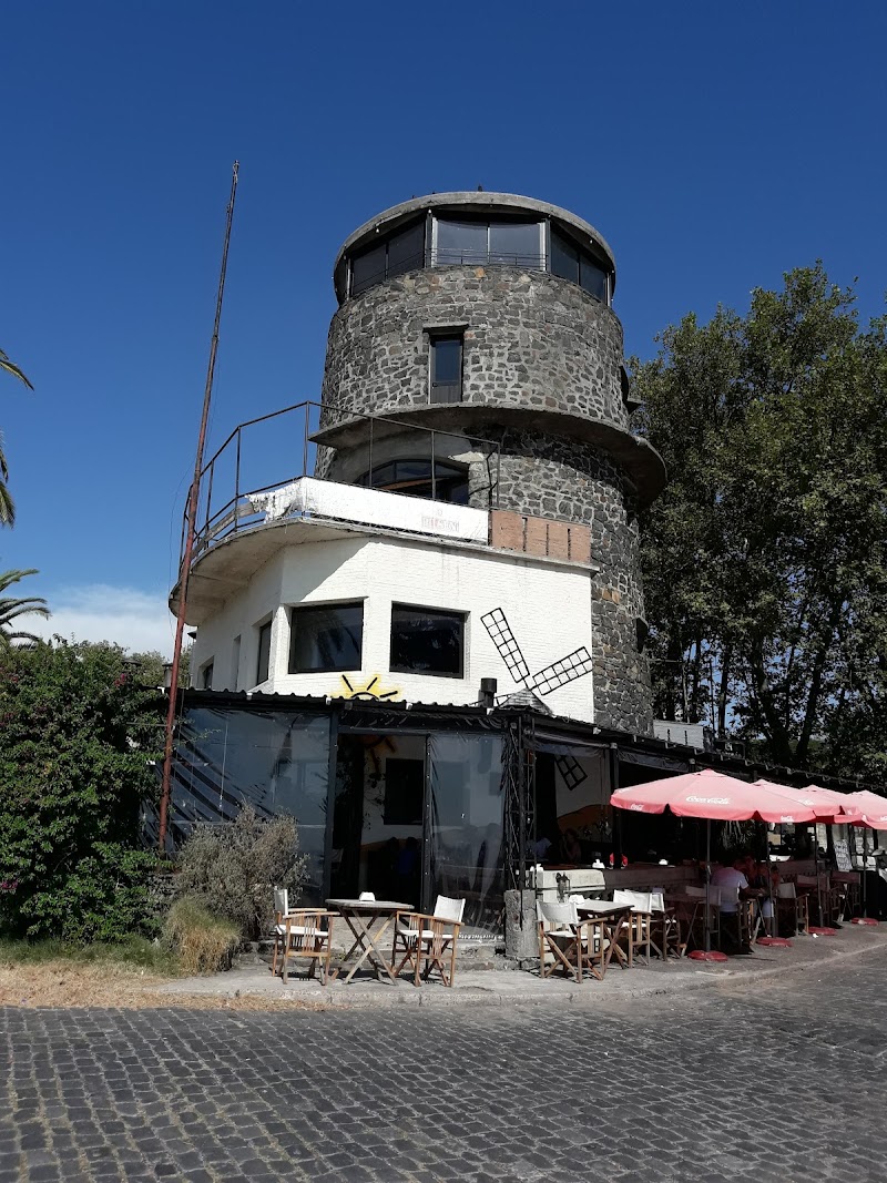 Relax at Rambla de Colonia the scenic waterfront promenade - Colonia del Sacramento - Uruguay - booked ai