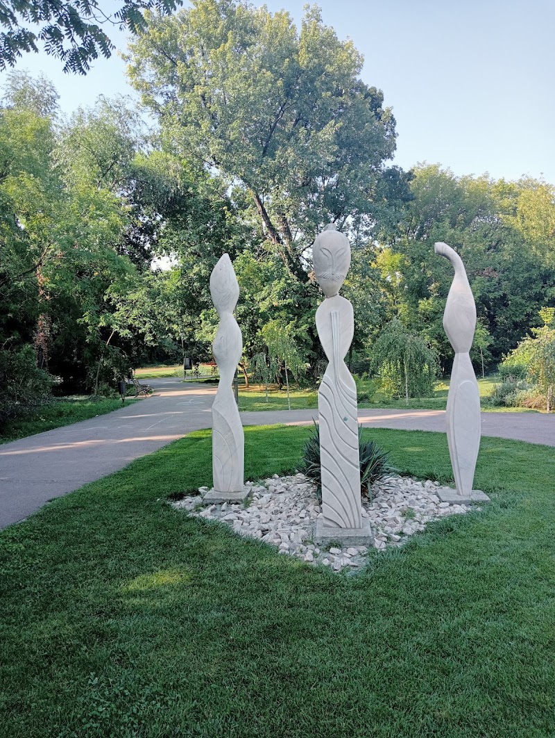 Discover the Craiova Botanical Garden - Craiova - Romania - booked ai