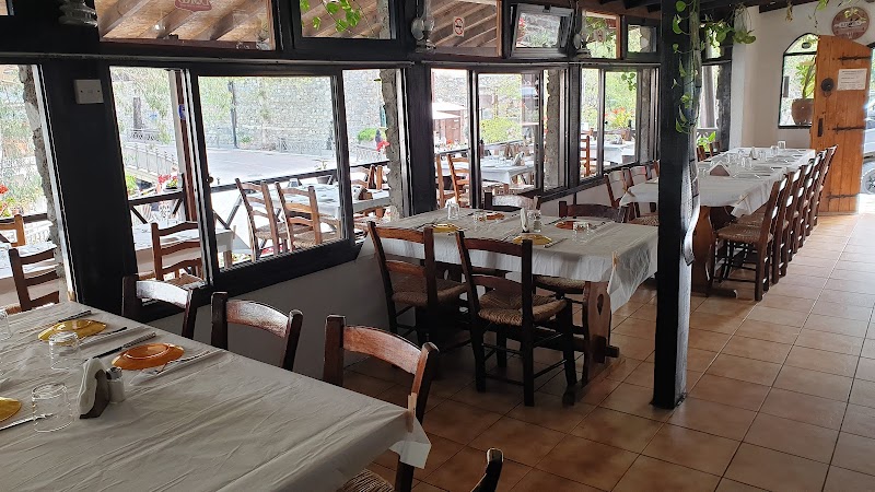 The Village Pub & Restaurant - Kakopetria - Cyprus - booked ai