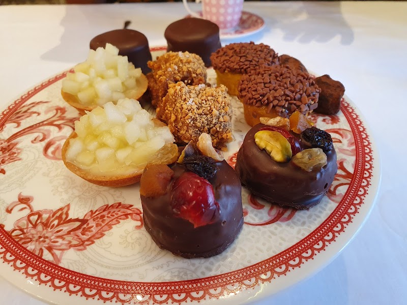 Durski - Curitiba - Brazil - booked ai