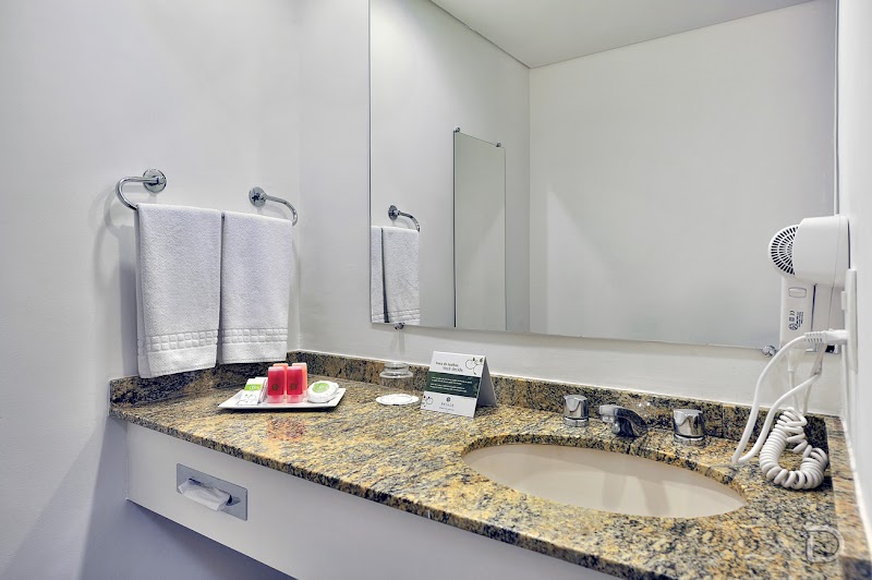 Hotel Deville Curitiba Batel - Curitiba - Brazil - booked ai