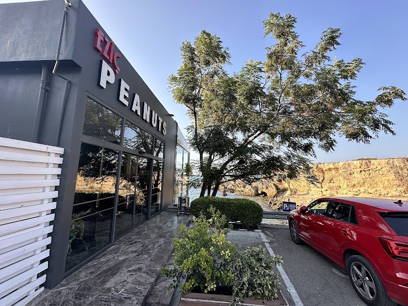 Eziç Peanuts - Girne - Cyprus - booked ai