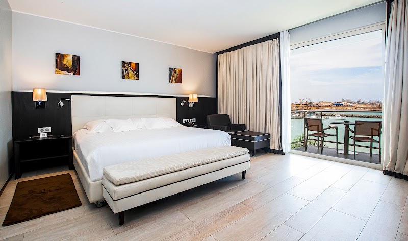 Terrou-Bi Hotel - Dakar - Senegal - booked ai