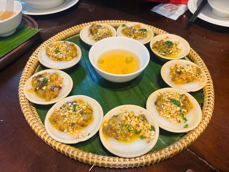 Madame Lan - Đà Nẵng - Vietnam - booked ai
