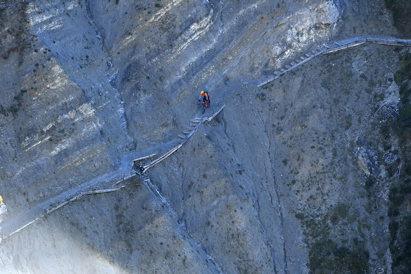 Hiking and Mountain Biking on Davos Trails - Davos - Switzerland - booked ai