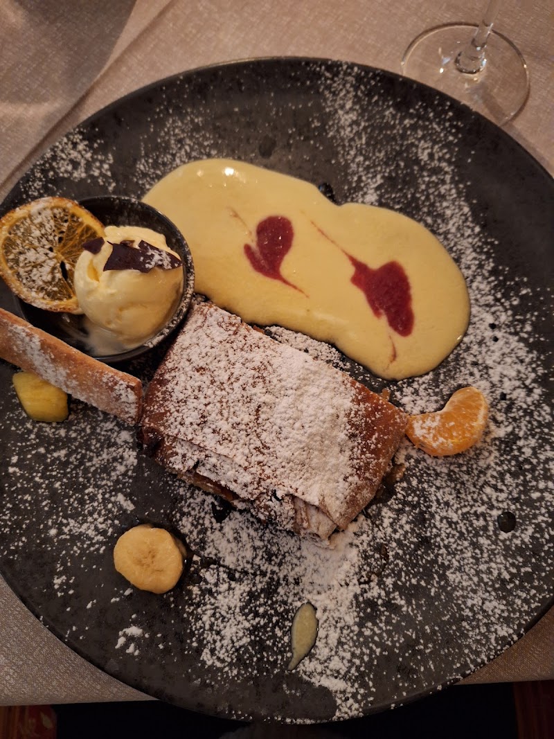 Restaurant Alpenhof - Davos Platz - Switzerland - booked ai