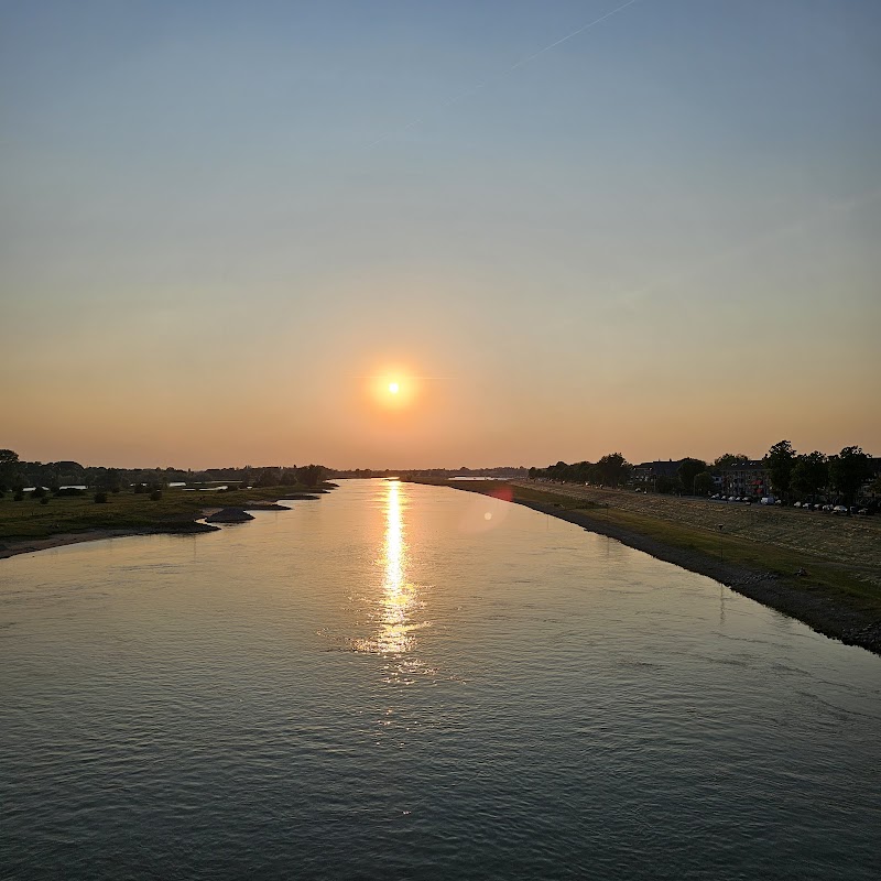 Walk along the IJssel River and enjoy the Skyline - Deventer - Netherlands - booked ai