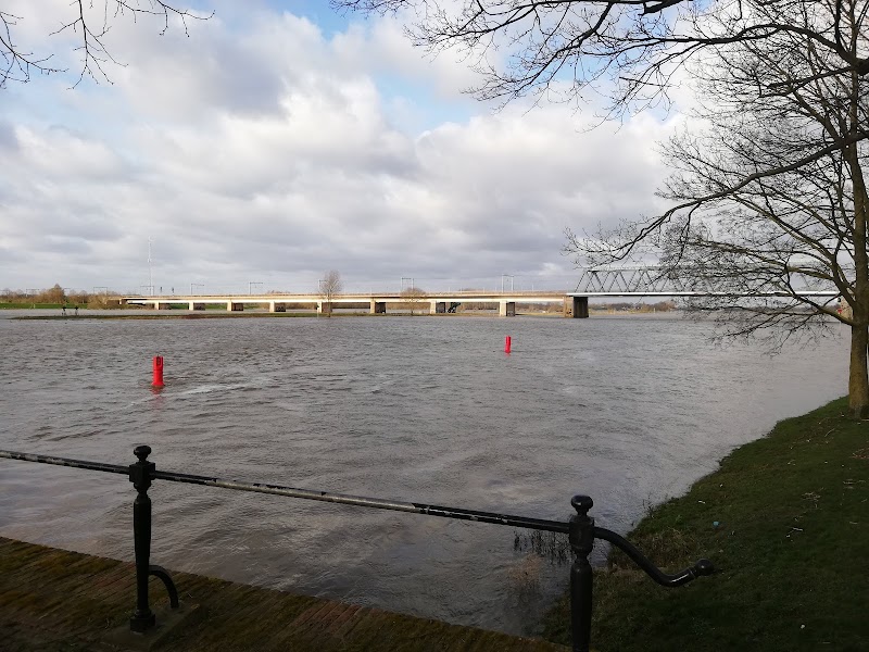 Walk along the IJssel River and enjoy the Skyline - Deventer - Netherlands - booked ai