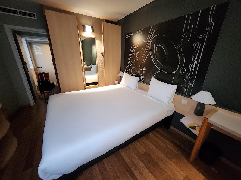 ibis Dinant Centre - Dinant - Belgium - booked ai