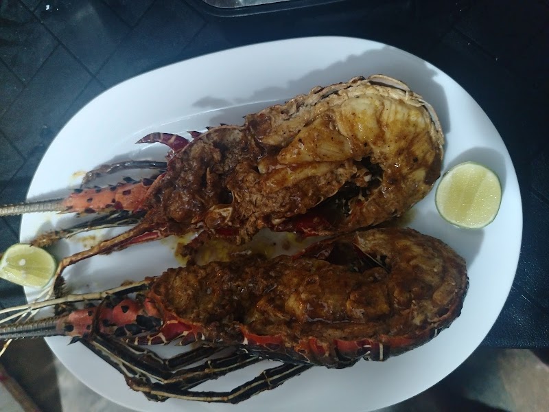 Ocean Oasis Restaurant and Rooms - Trincomalee - Sri Lanka - booked ai