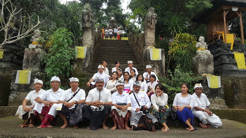 Pura Gunung Sari: A Serene Temple in Bali - West Lombok Regency - Indonesia - booked ai