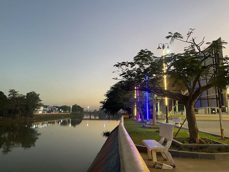 Sampov Meas - Krong Pursat - Cambodia - booked ai