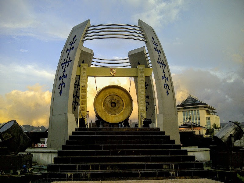 Monumen Gong Perdamaian Dunia - Ambon - Indonesia - booked ai