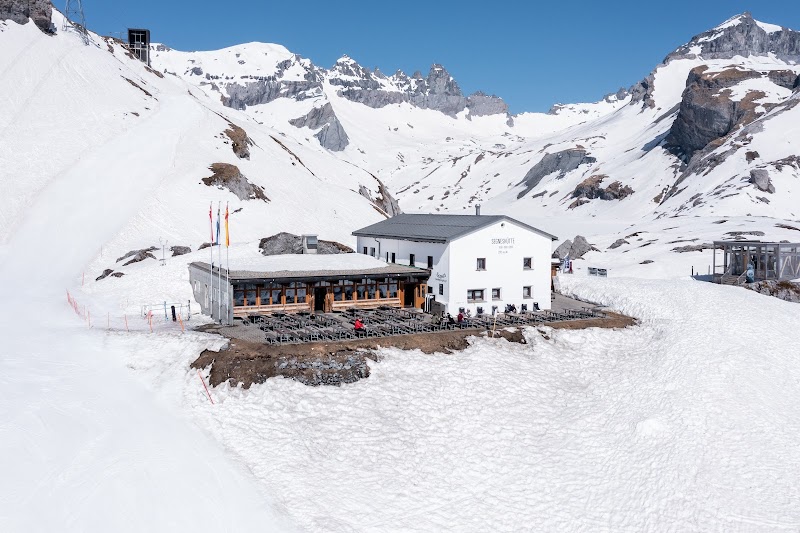 Gasthaus Segneshütte - Flims - Switzerland - booked ai