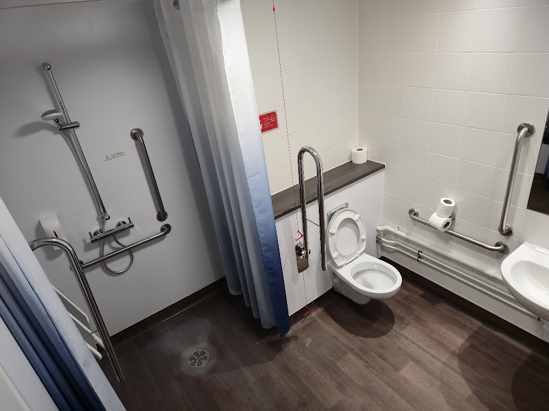 Travelodge Edinburgh Central Waterloo Place - Edinburgh - UK - booked ai