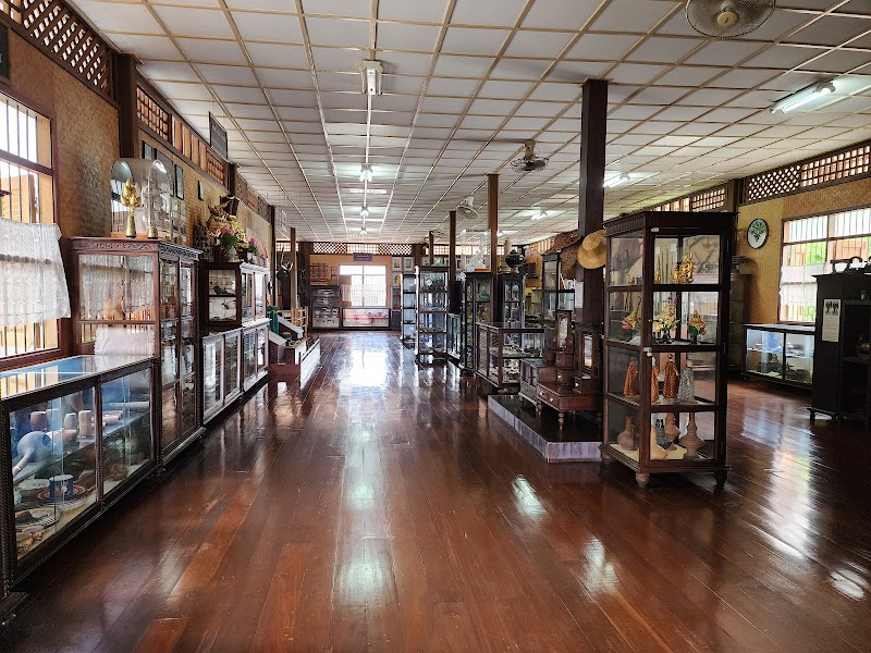 SGT. MAJ. Folk Museum - Phitsanulok - Thailand - booked ai